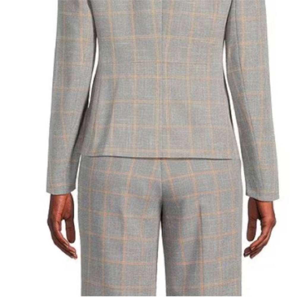 Kasper Plaid Print Notch Lapel Long Sleeve Two
Button Jacket size 8 - Picture 4 of 10